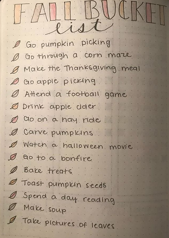 Themes for a fall bullet journal include things like autumn leaves, pumpkins & Halloween motifs, nature inspired doodles, and more.
